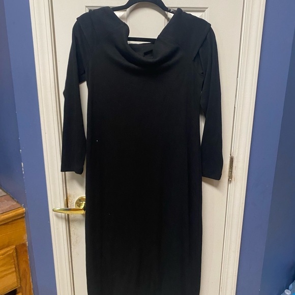Universal Tread Size Large Black Dress Off Shoulder Chic - Picture 2 of 6